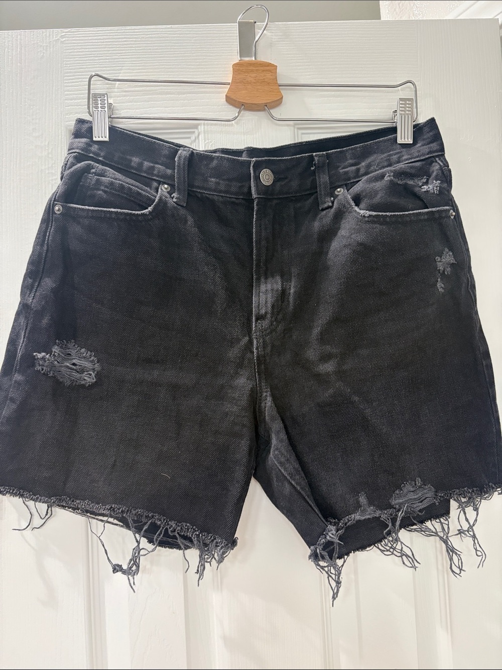 Old Navy Black Distressed Denim Cutoff Shorts